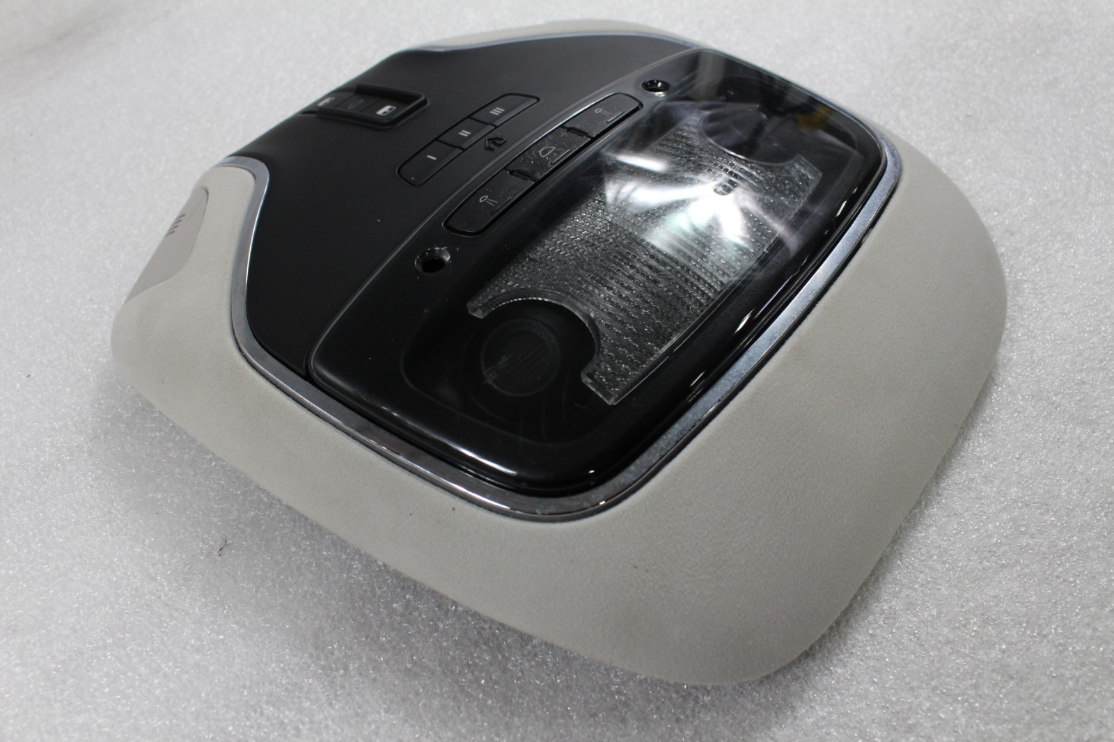 Maserati Ghibli, Interior Dome Light Cover, Sticky, Used, P/N 670024714