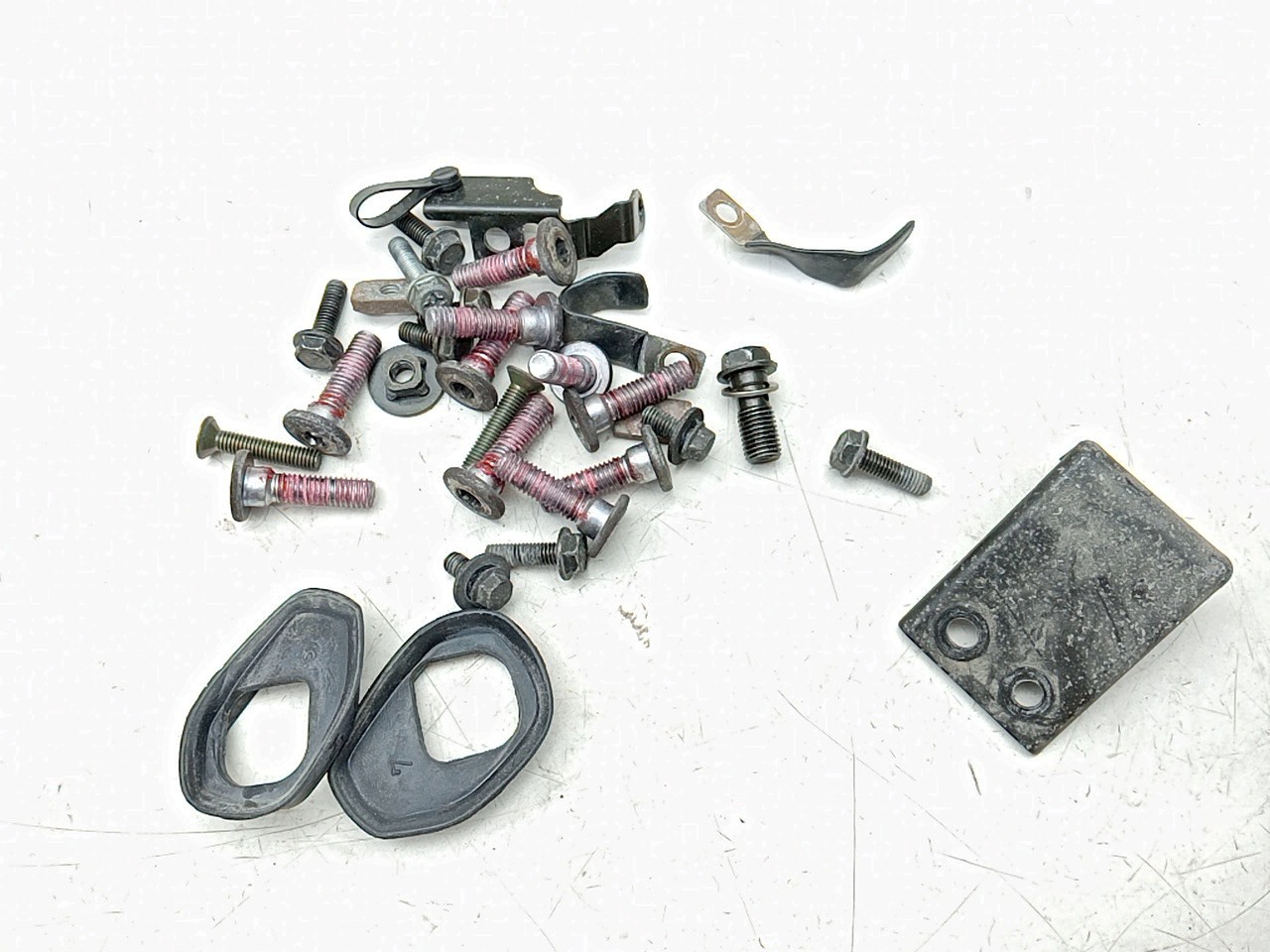 SET VITI VARIE SMONTAGGIO VARIOUS SCREWS KAWASAKI ZR7 ZR-750 S 99-00 KZ750EE