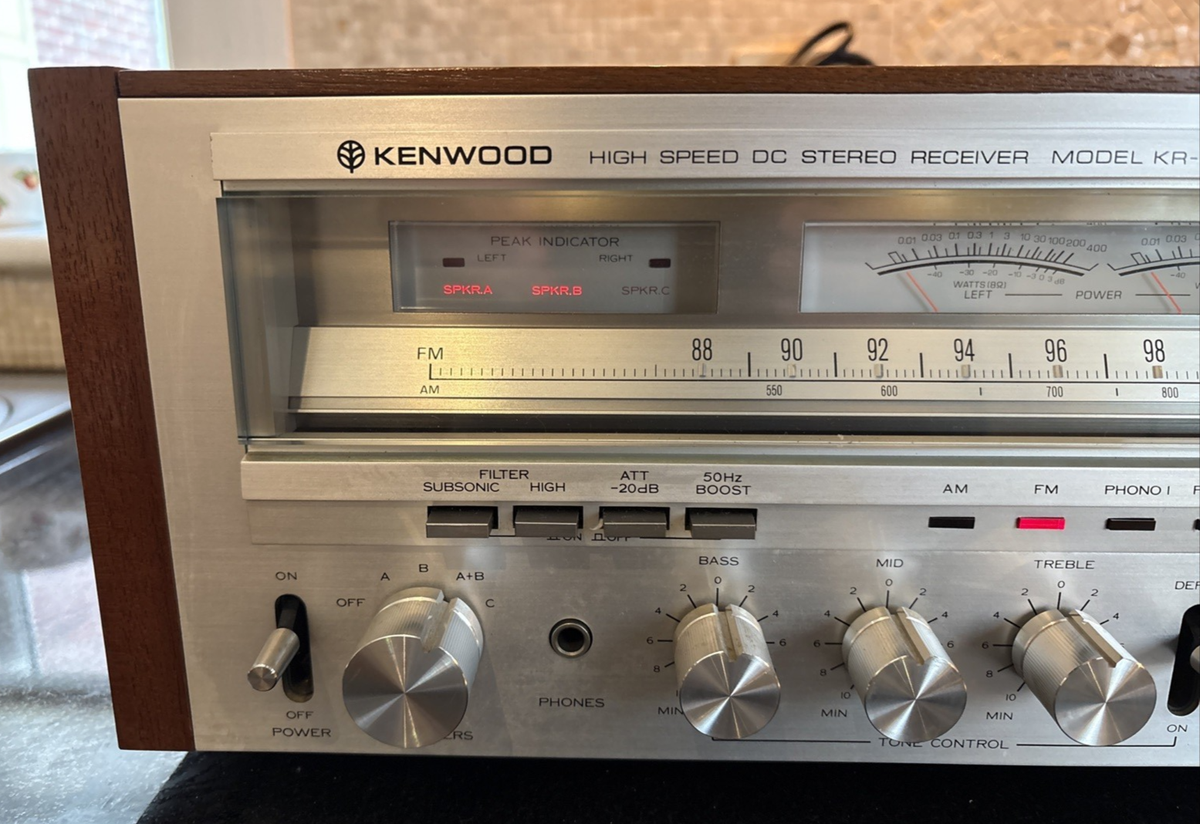 KENWOOD KR-9050 HIGH SPEED DC SERVO POWER STEREO 200 WPC TUNER
