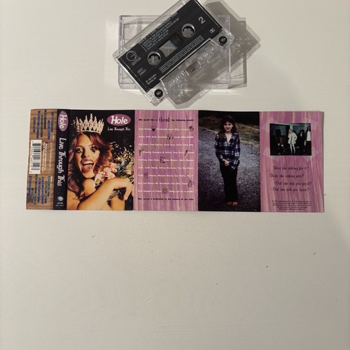 HOLE - LIVE THROUGH THIS (RARE UK CASSETTE TAPE) - Picture 5 of 6