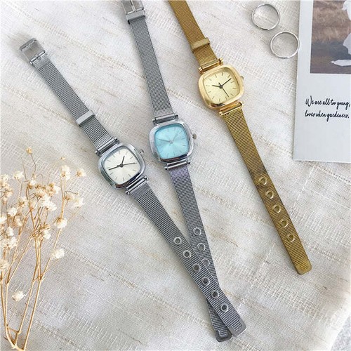Small And Exquisite Retro Literary Square Temperament Simple Watch - Picture 4 of 21