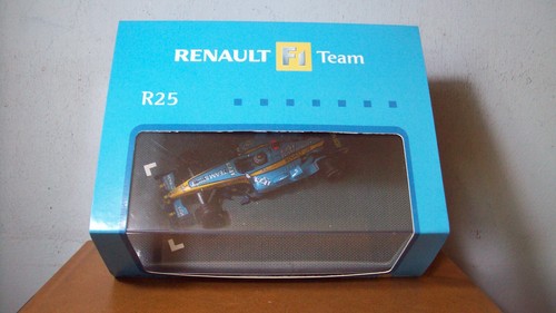 1/43 MINICHAMPS 403 050005 RENAULT BOXED R25 2005 WORLD CHAMPION FERNANDO ALONSO