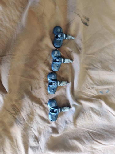4PCS TPMS SENSOR FOR PORSCHE 911 997 BOXSTER GARERRA CAYENNE GT CAYMAN 433MHz - Picture 1 of 3