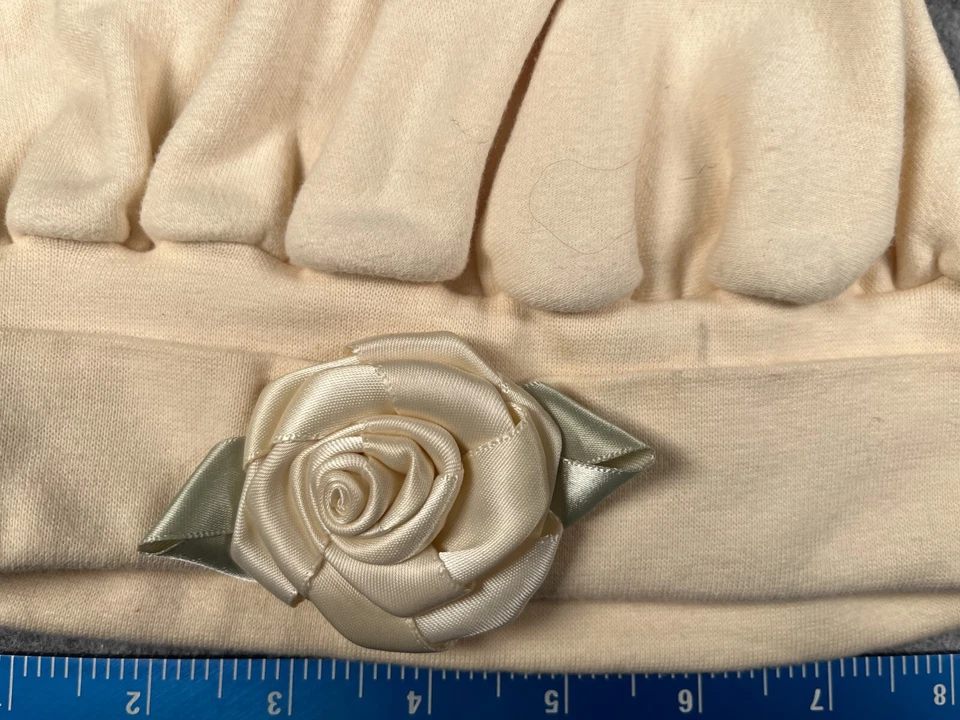 Peek A Boo Creations Beanie Toque Youth для младенцев Большой Цвет слоновой кости Цветочный Вязанный Хлопок - Изображение 2 из 4