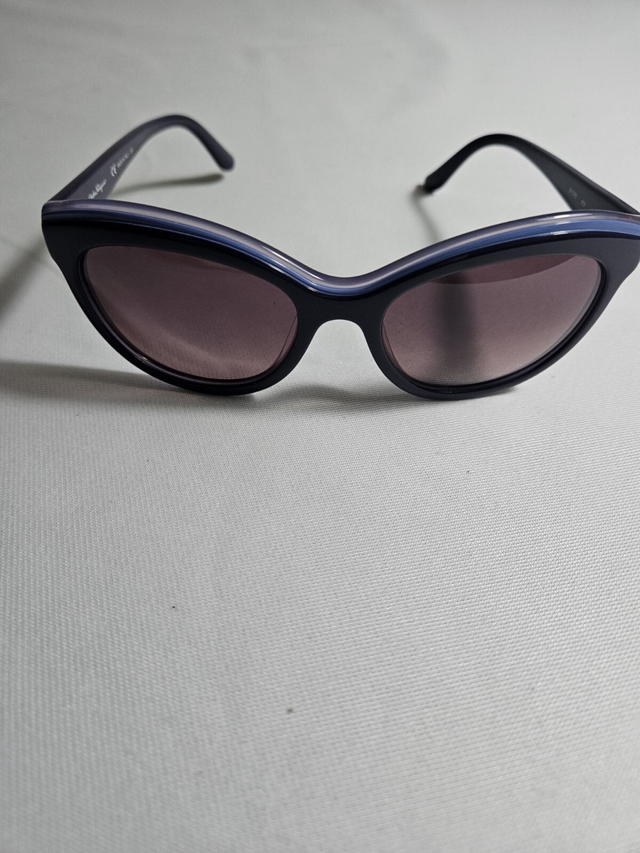 Salvatore Ferragamo Black and Purple Sunglasses with Timeless Elegance Salvatore Ferragamo SF929S Sunglasses exclusive at Dellamoda main image 4