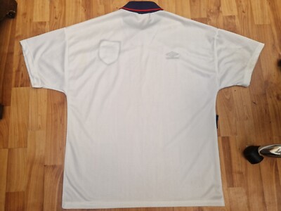 タグ付新品貴重umbro イングランド代表 M 90s ヴィンテージシャツ 90s UMBRO アンブロ イングランド代表 リンガーTシャツ テック
