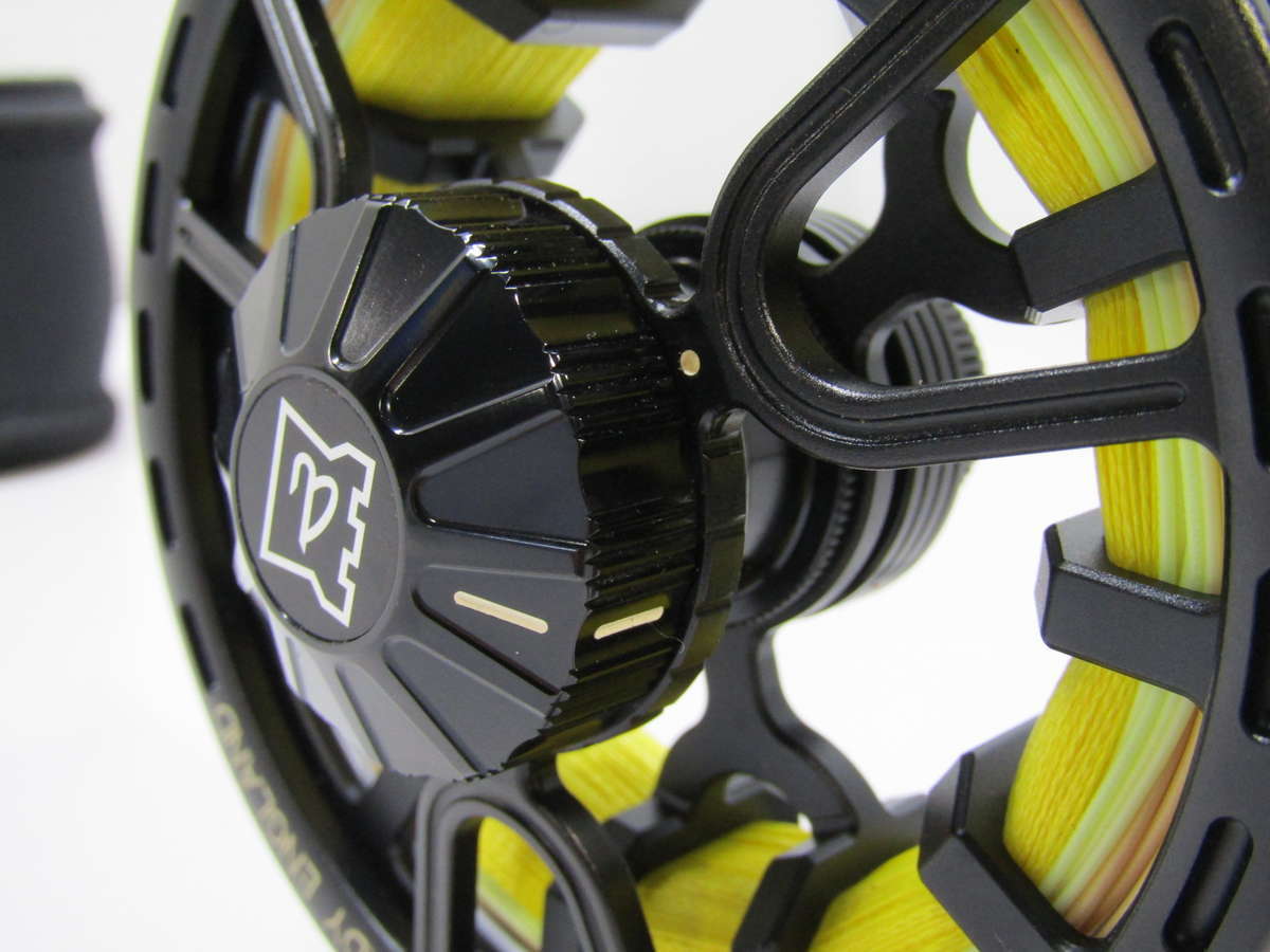 Hardy Fortuna Regent Reel 8000 - Black