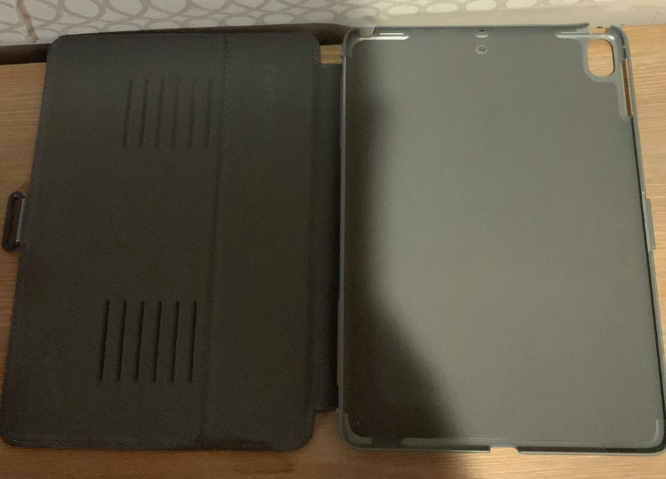 🌍 Funda tipo folio Speck Balance para iPad 9,7 pulgadas 2017/2018 Pro/Air/Air 2, No 📦 Foto 2 de 4