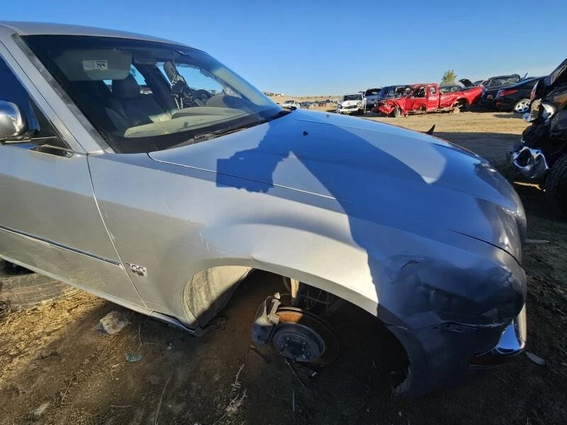 Pinza de freno de disco delantera izquierda usada se adapta a: Chrysler 300 2007 delantera 2 pistones opt BR Foto 3 de 4