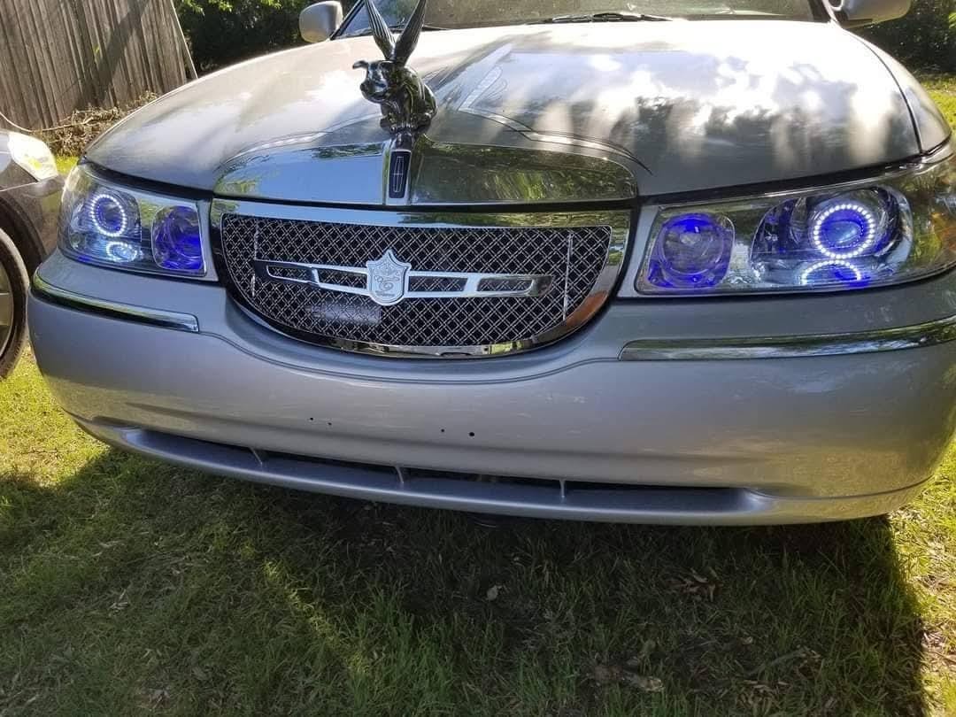 1998-2001 Lincoln Town Car - Tiarra Chrome Grille & logo - 2 wire