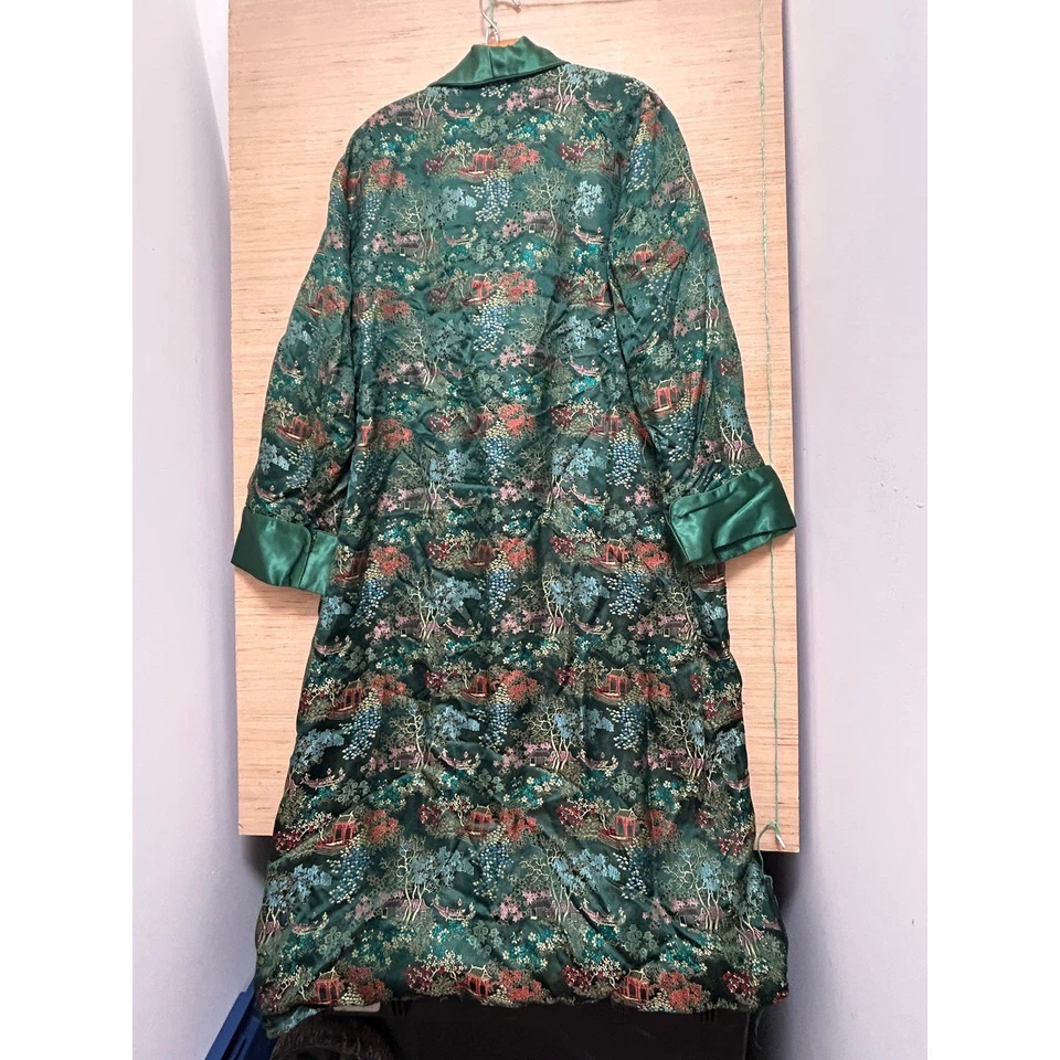 Roupão vintage chinês de seda estilo quimono estampa jardim verde - Imagem 3 de 4
