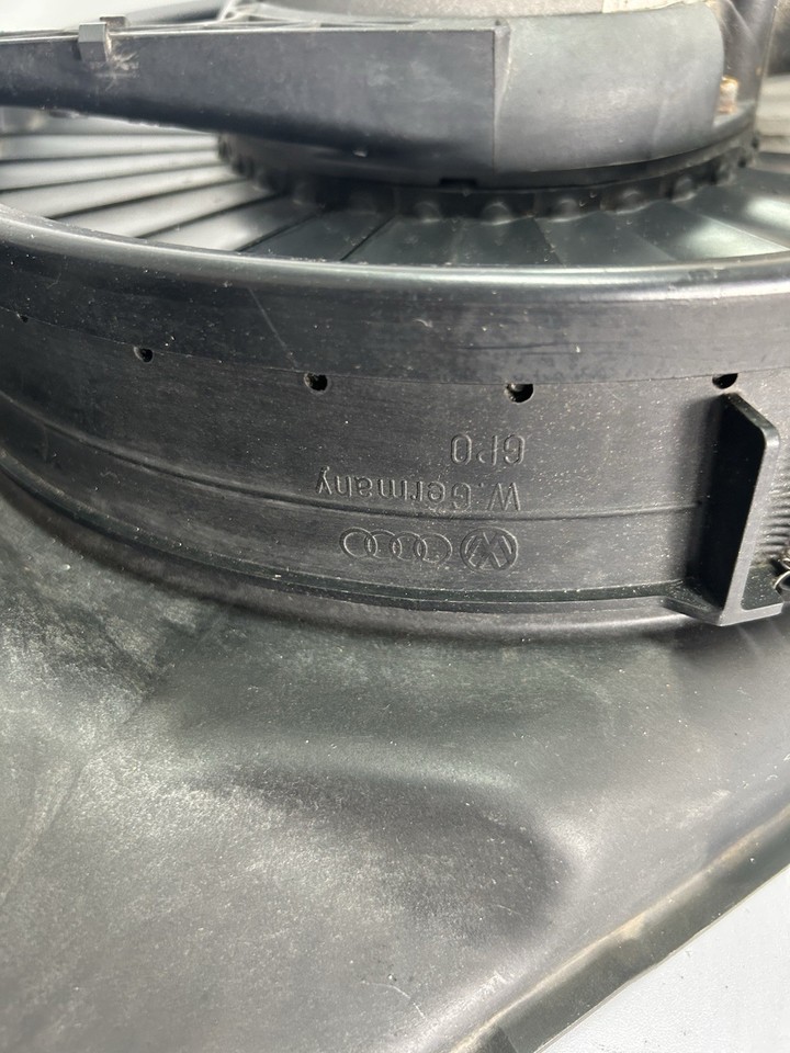 Volkswagen Transporter T4 Radiator Fans Cowling Plastic 2.5 Petrol ...