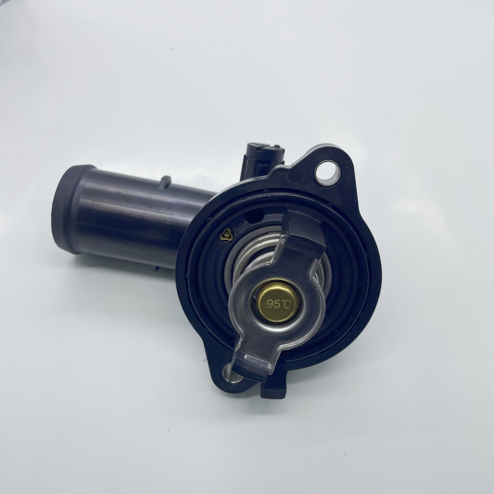Maserati Ghibli 2017 Thermostat P/N 330424