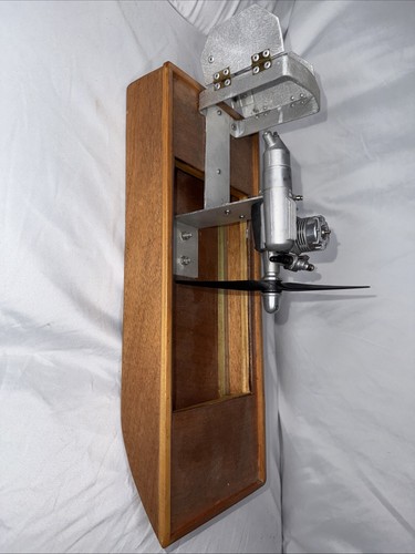 VINTAGE TETHER AIR PROP BOAT WITH (2) 15 O.S. MAX ENGINE - Picture 3 of 18