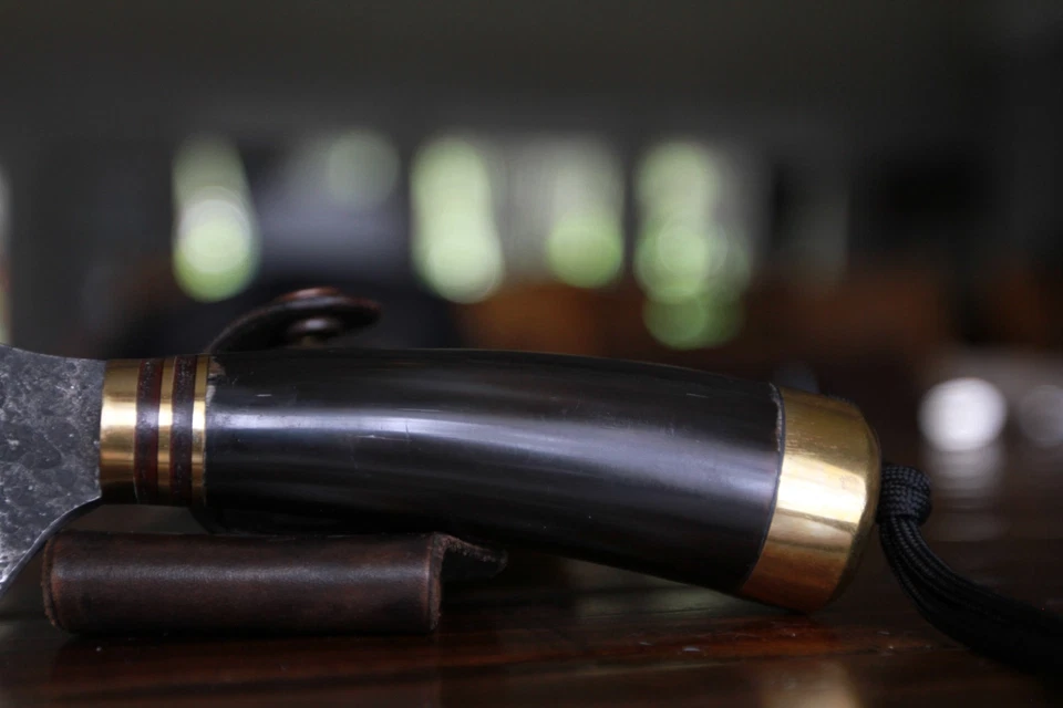 CUCHILLO PERSONALIZADO - CÍRCULO "H" ALVARADO Tx CUCHILLO HOJA FIJA Y FUNDA PERSONALIZADA Foto 4 de 4