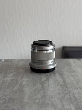 Olympus M. Zuiko Digital 45mm F/1.8 Silber Objektiv für Micro Four Thirds MFT