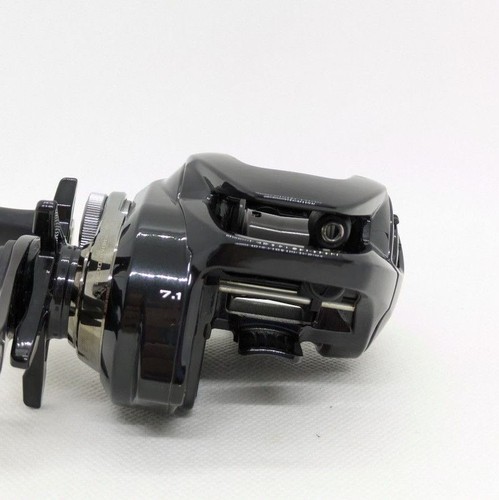 SHIMANO 24 Metanium DC 70 / 71 Normal/HG/ XG Right/Left Baitcasting Reel - Picture 6 of 8