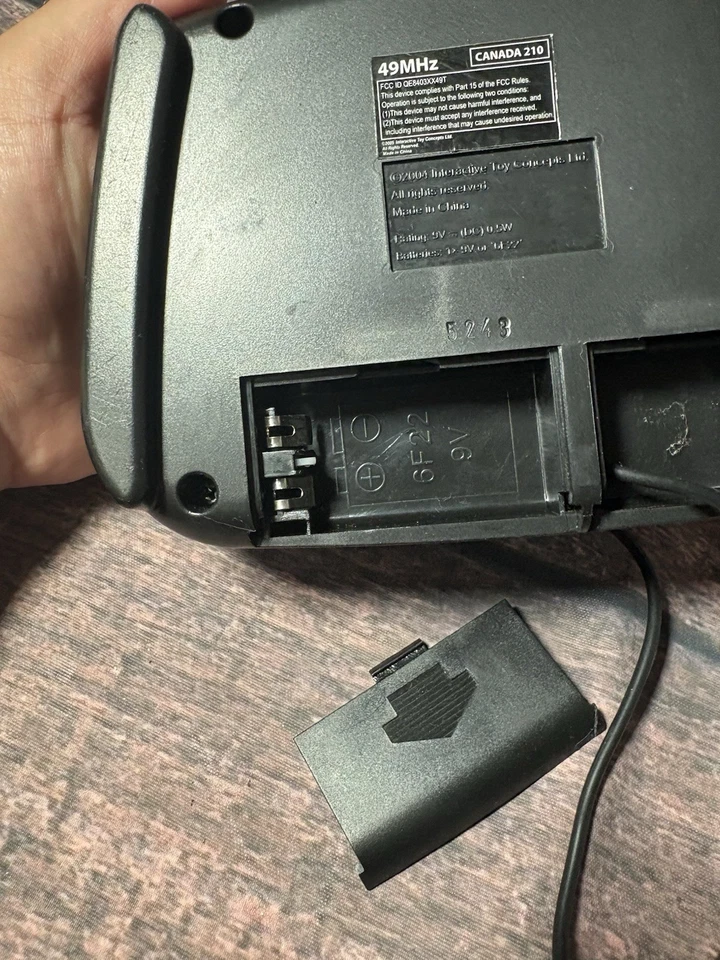 Vintage Nikko Jett Remote Control Boat  Water Toy - Image 4 of 4