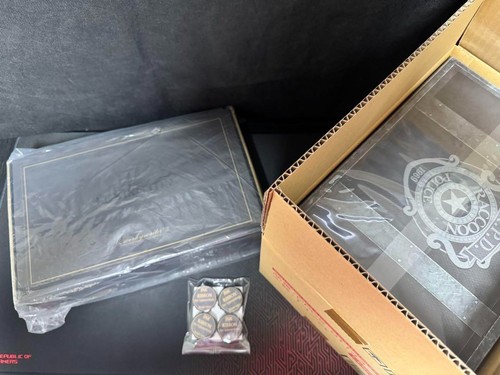 Resident Evil RE: 2 Bluetooth Tastatur Schreibmaschine Capcom Premium Edition - Bild 2 von 13