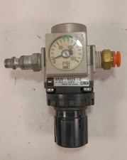 1 USED SMC AR20-N02E-Z 125 PSI PRESSURE REGULATOR ***MAKE OFFER***