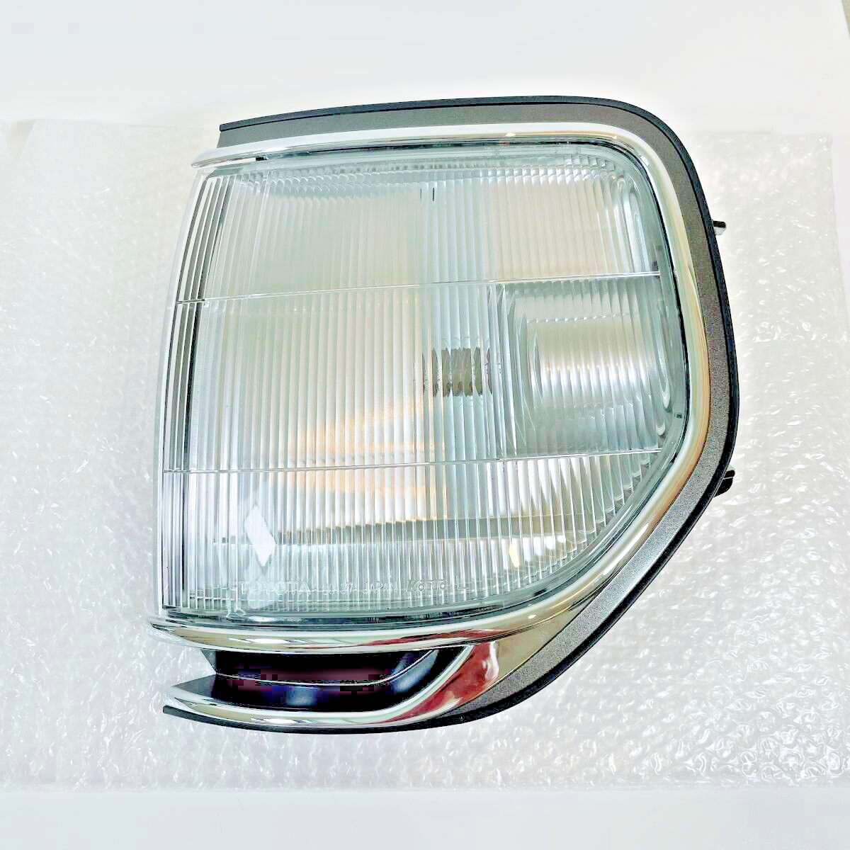 Genuine Toyota 80 Land Cruiser Left Corner Indicator Lamp 4 Quad