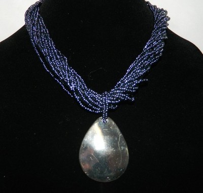 Vintage Carol für Eva Graham mehrere Strang blaue Perlen Anhänger Halskette NEU N75