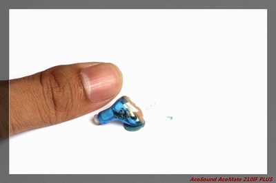 MINI  CANAL C I C hearing amplifier`s  FIT mild loss EARS left