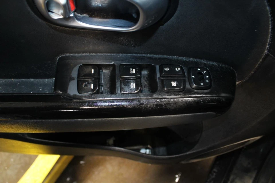 2015 KIA SOUL Front Left Driver Door Panel Trim Black Used 89000 Miles Foto 2 de 4