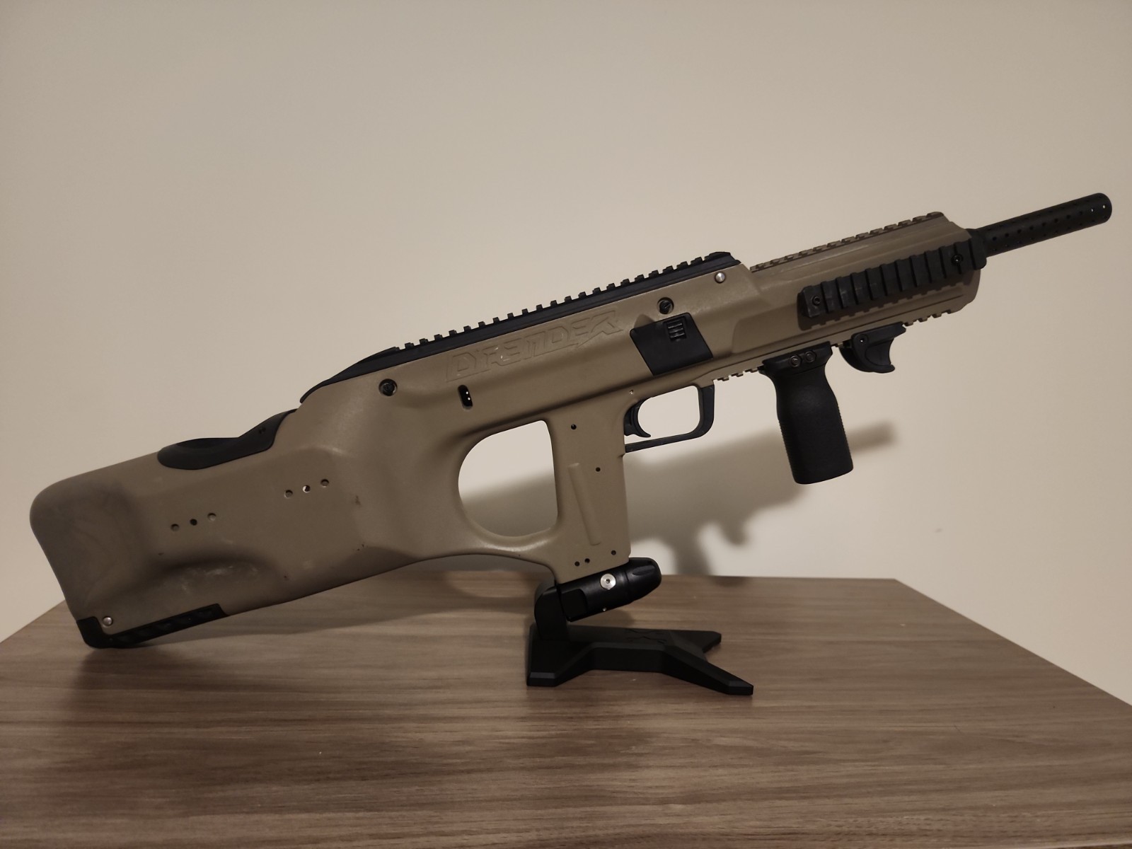 Empire Dfender Paintball Marker