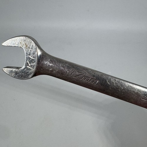 Snap-on Tools 17mm Metric OEXM170B 12-Point Standard Combination Wrench USA - Picture 2 of 7