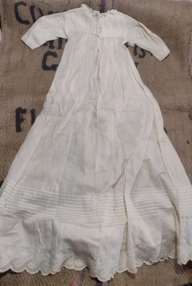 Antiguo paquete de ropa de bebé vestido de bautizo victoriano suéter de ganchillo 4 piezas  Foto 3 de 4