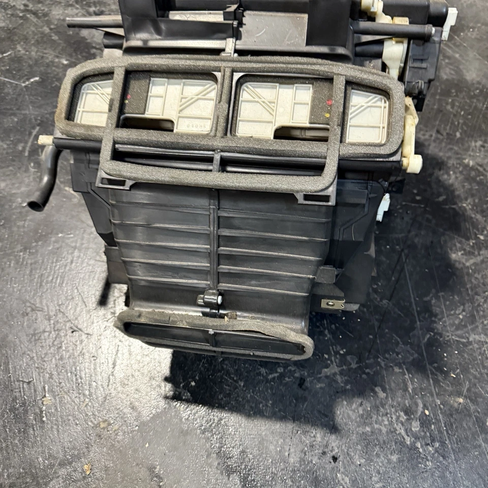 03-04 Infiniti G35 Cupé HVAC Calentador Núcleo AC Evaporador Foto 4 de 4