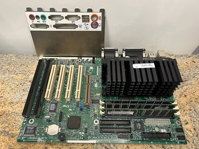Motherboard CPUSAC014AAWW Pentium II Processor with Memory Motherboard I/O Shiel
