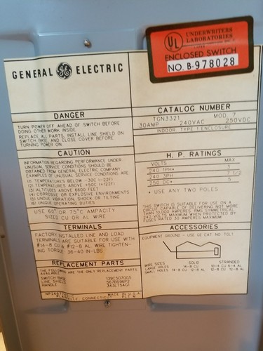 GE TGN3321 Circuit Breaker 17JS-1028-Z12 - Picture 3 of 4