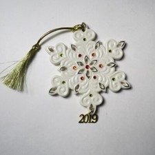 Lenox 2019 Annual Gemmed Snowflake Christmas Tree Ornament No Box