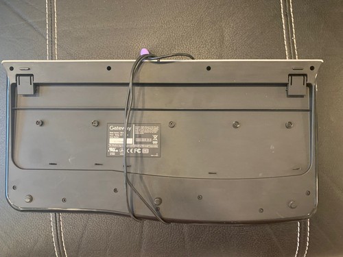 Vintage Gateway KB-0532 PS/2 Wired Keyboard, Black - Picture 4 of 4