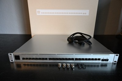 Ubiquiti UniFi USW-PRO-MAX-24 Etherlighting Switch sehr guter Zustand mit OVP