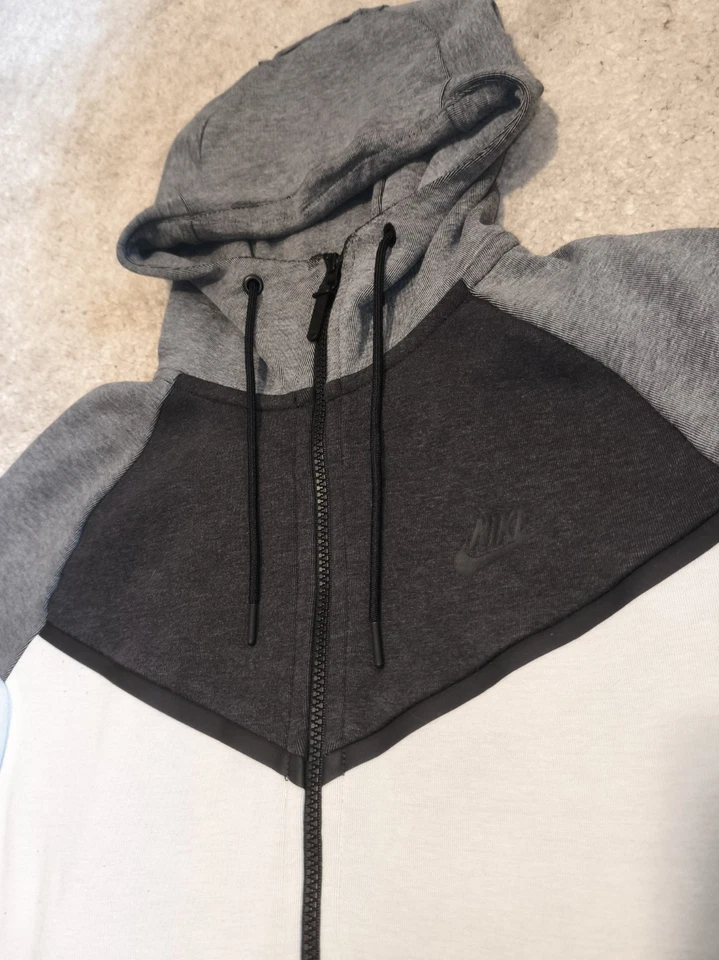 Nike Tech Fleece, foto 4 de 5