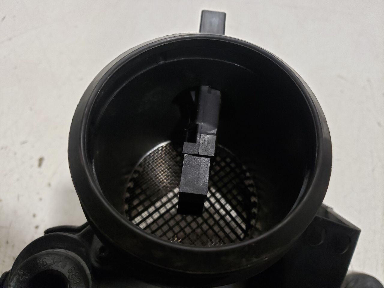 Bentley Flying Spur 2006 Right Air box top P/N 3W0129601F