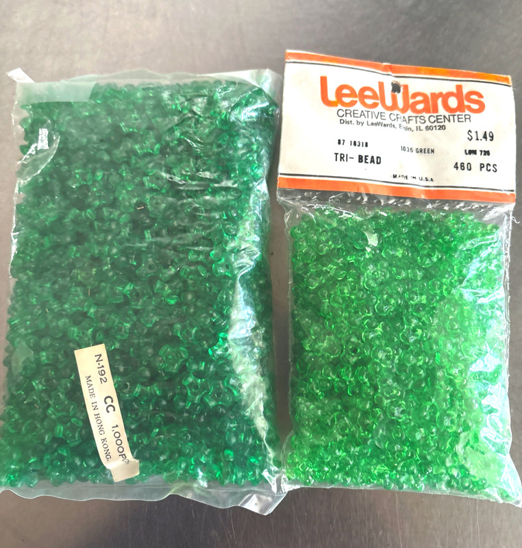 Vintage Green "TRI-BEADS” Large Lot 1480+/- 10oz. NEW~ Unbranded & Lee Wards