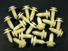 Jeep Door & Trim Panel Clips- Fits 5/16" Hole- 1" Stem- 20 clips- #114F