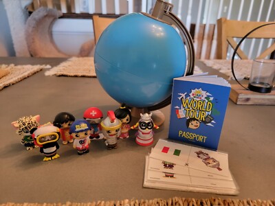 Ryan's World Tour Globe Pack Play Set-with Stickers Figures