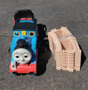 peg perego thomas the train