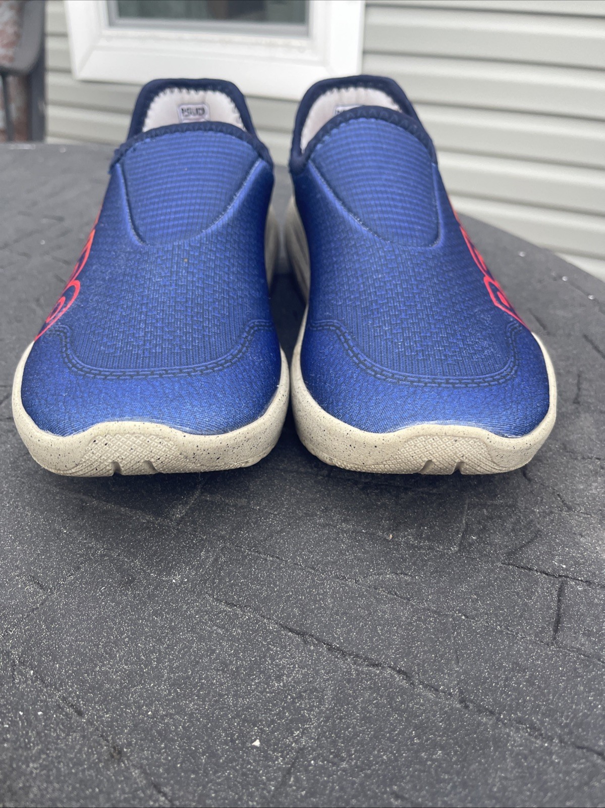 SAOLA Scarpe sportive uomo Psudo con logo navy taglia 9. Made In USA!