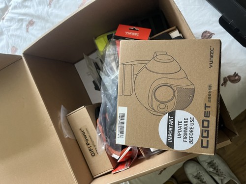 Yuneec H520 Drone Bundle w/ E90 4K Camera, CGO-ET Thermal, 6 Batteries & Charger - Picture 7 of 8