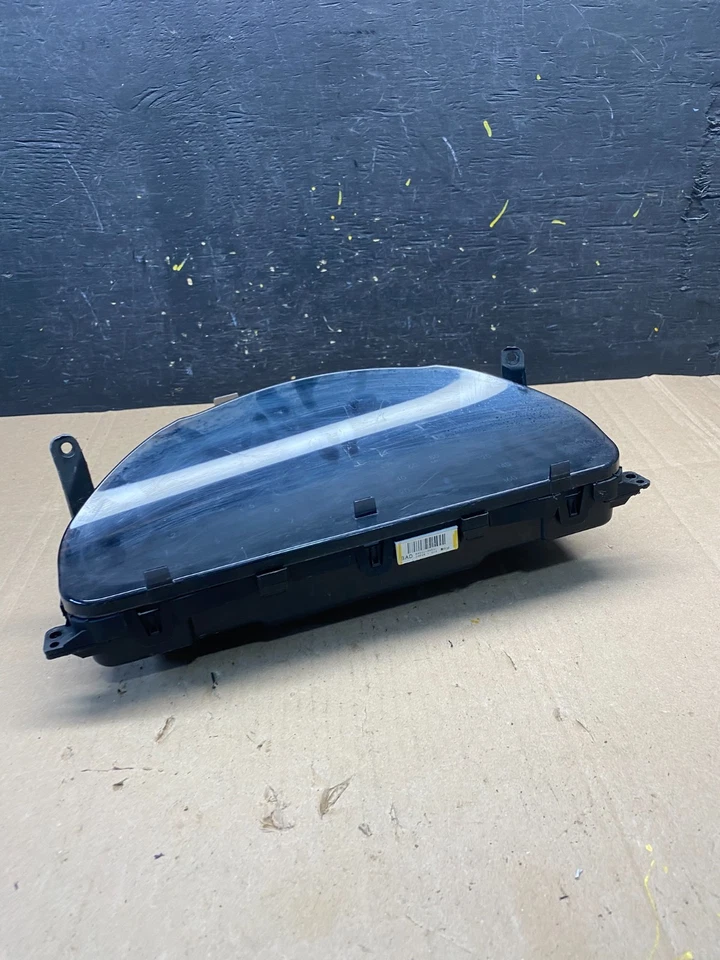 2012 2013 2014 Hyundai Genesis Speedometer Instrument Cluster Gauges R8783 DG - Image 4 of 4