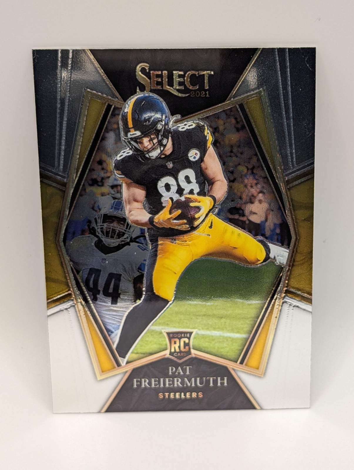 2021 Panini Select - Premier Level Pat Freiermuth #159 (RC)