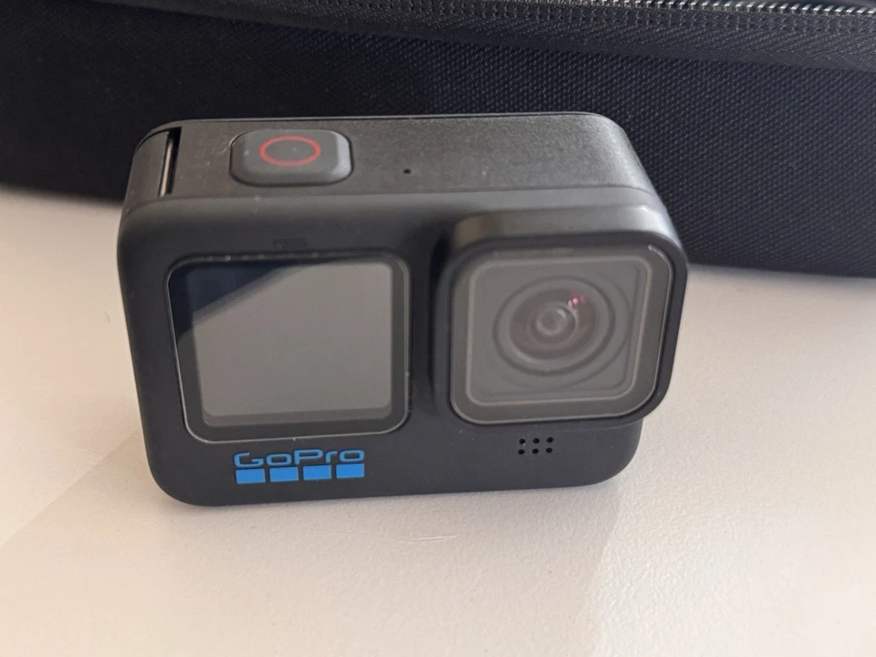 gopro hero 10 paquete negro con accesorios extra  Foto 4 de 4