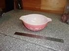 K35 vintage pink pyrex mixing bowl 442