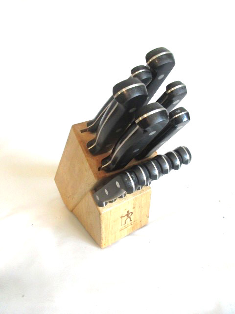 J.A. Henckels International EVERSHARP Stainless Steel KNIFE SET & WOODEN BLOCK